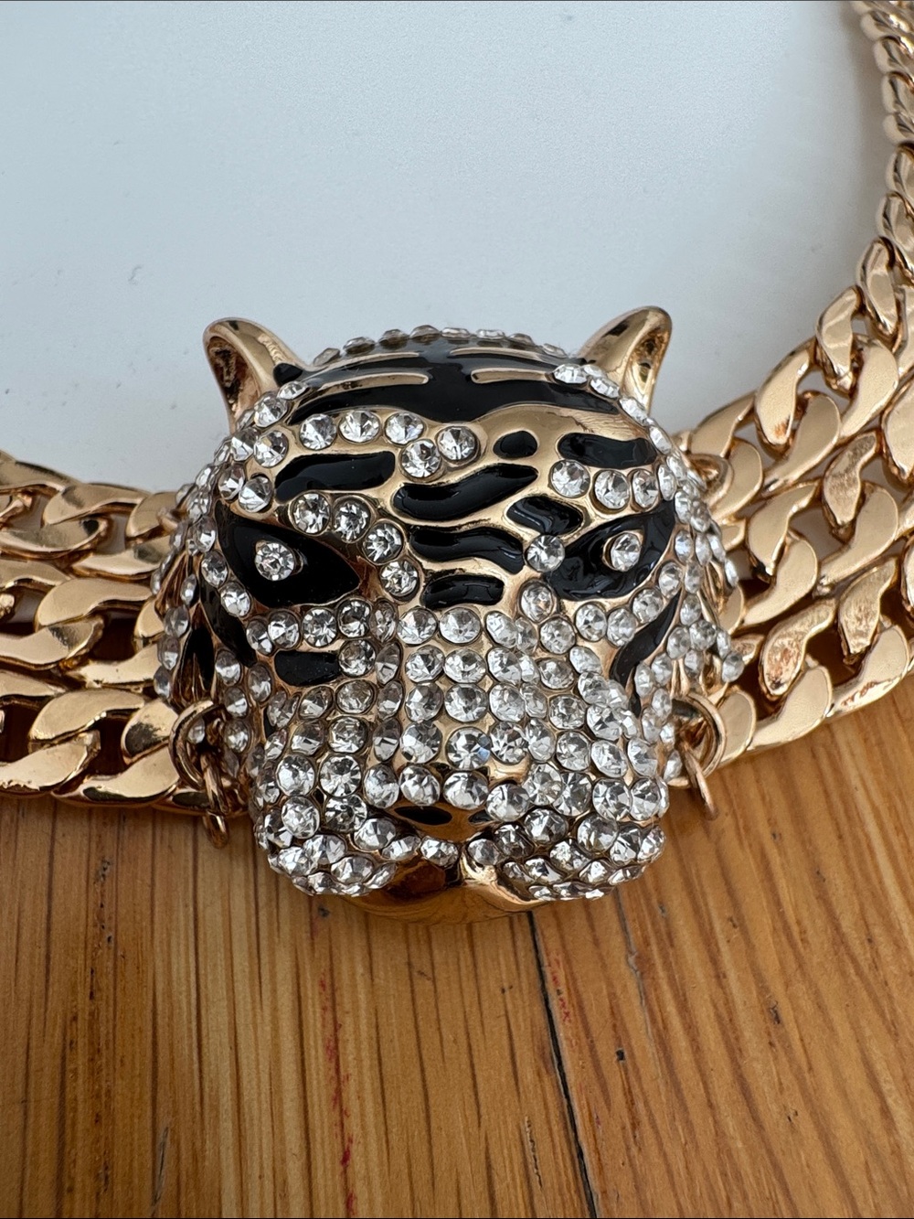 Aldo gold tone chain tiger necklace - Picture 2 of 8